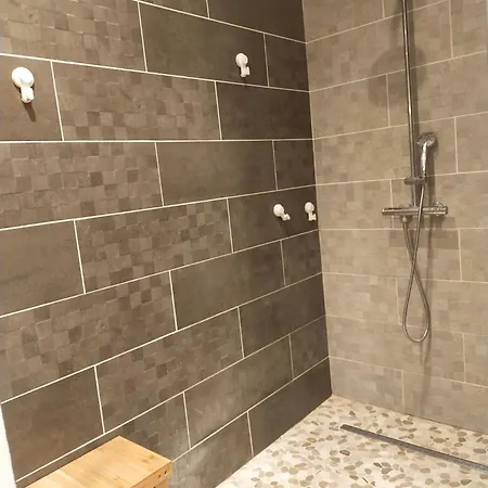 Chambre A Quartier Pichey Homestay